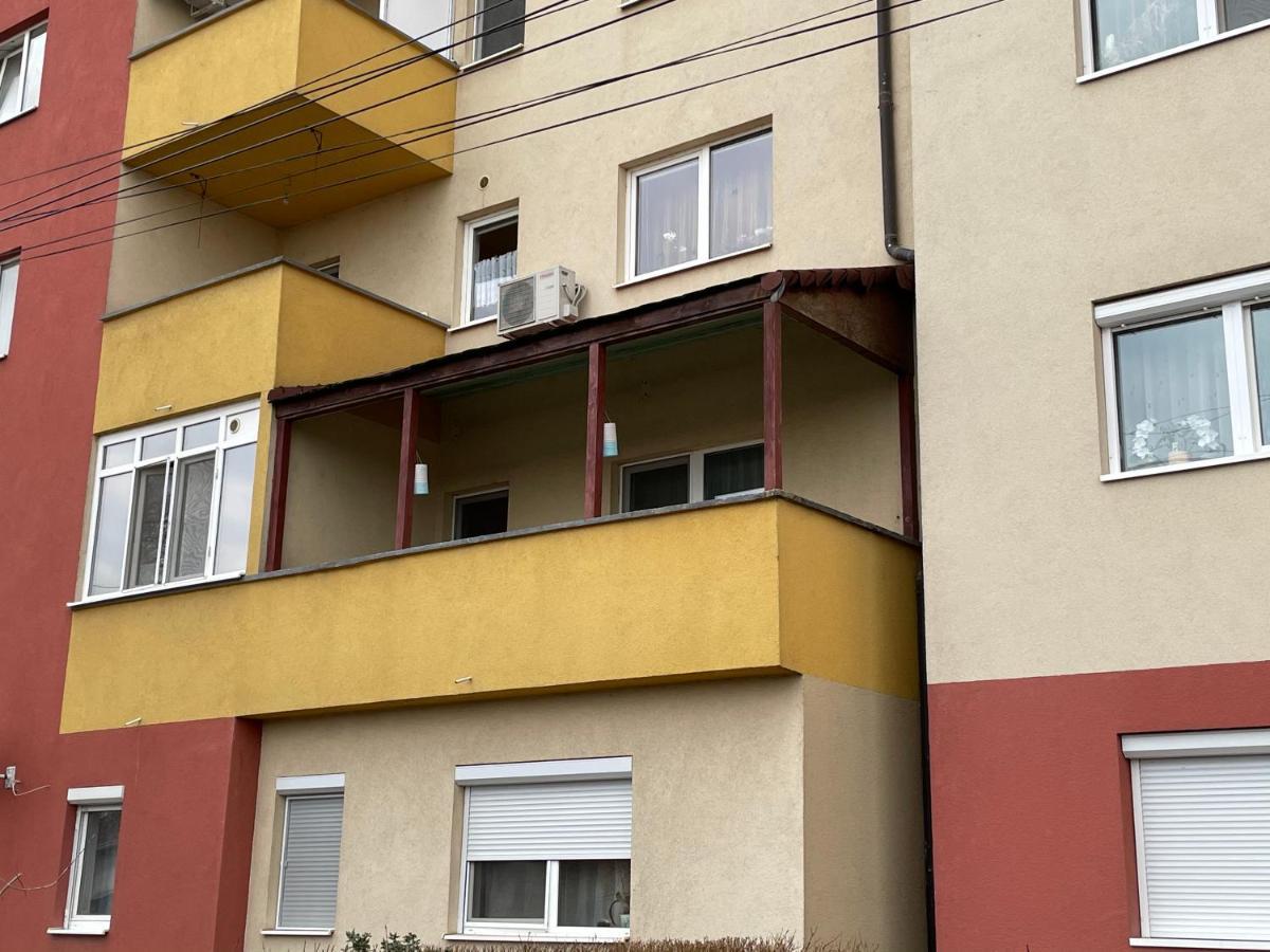 Motorway Alfa Apartament Apartman Arad Kültér fotó